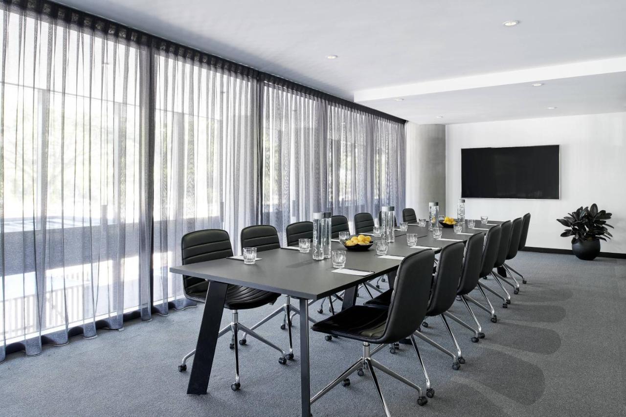 Midnight Hotel, Autograph Collection Canberra Exterior foto Meeting room